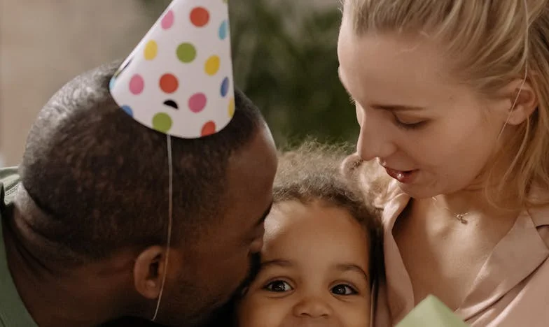 Ik dacht dat hij gewoon een arme, kreupele bedelaar was... Maar die ochtend veranderde alles!