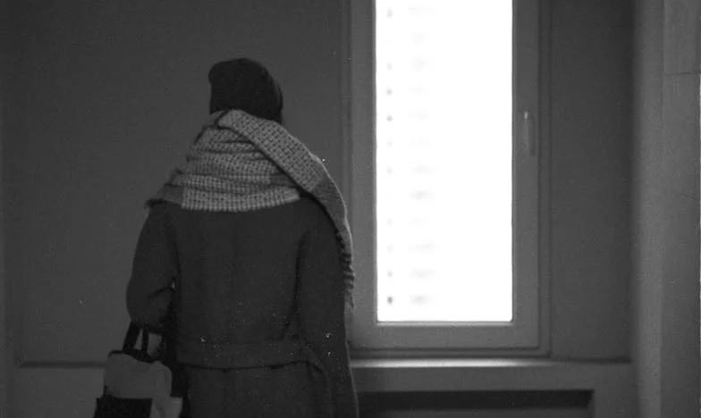 Mijn schoonmoeder kiest voor andermans kinderen – en mijn hart breekt elke dag een beetje meer