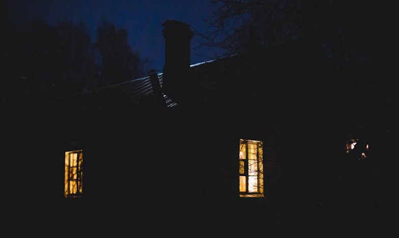 Diegene die elke avond uit het raam kijkt: Het verhaal van Iga