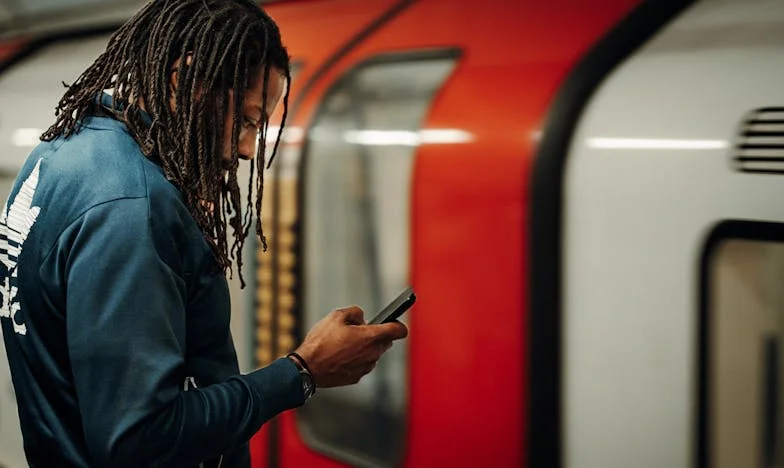 Gebroken Banden: Hoe Mijn Zus Mijn Toekomst Verwoestte