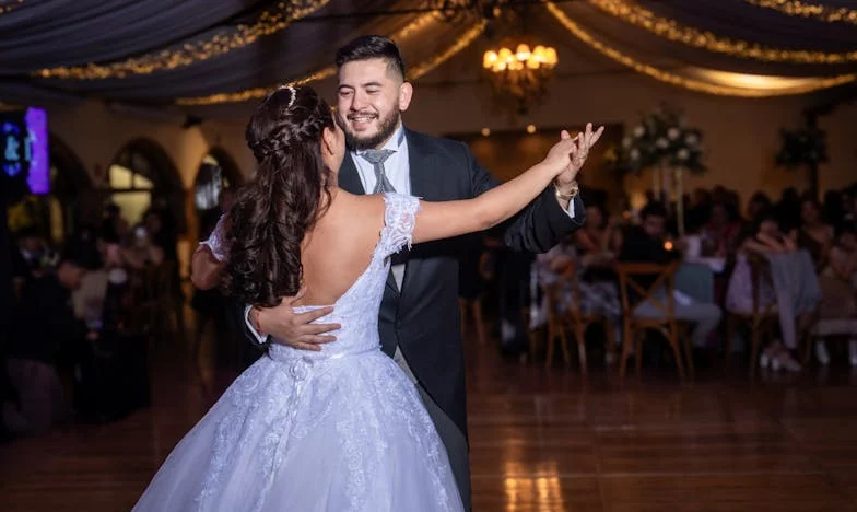 Onuitgesproken Liefde: Een Moederhart in Tweestrijd