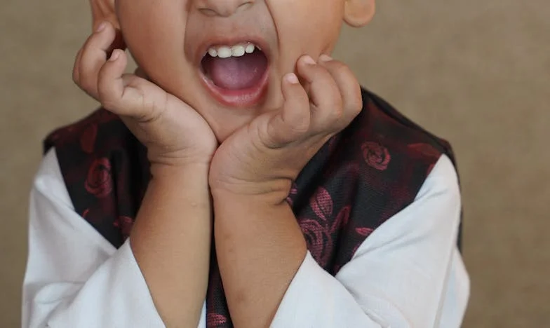 „Mijn schoondochter kan niet eens thee zetten, en haar eten is vreselijk“: Het verhaal van een Nederlandse schoonmoeder