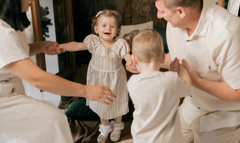 Niet zo snel trouwen, Marloes! – De vlucht van een bruid uit de greep van andermans familie