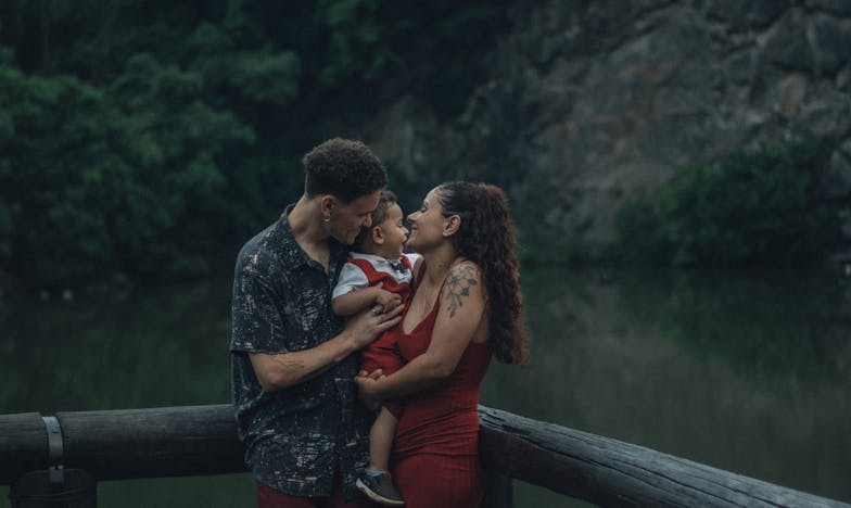 Vertrouwen dat breekt zonder geluid — mijn leven met Adam