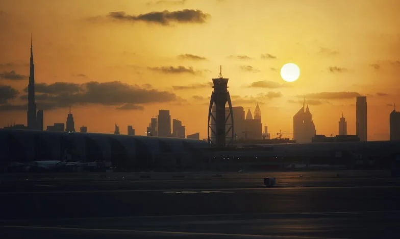 De Onzichtbare Jury: Een Familiefeest, Een Jurk, en het Gewicht van Oordeel