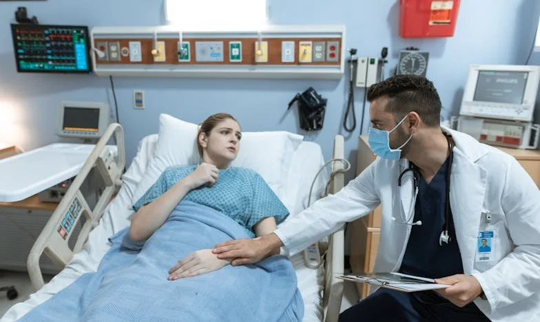 Heb ik het juiste gedaan door mijn zoon en schoondochter te vragen te vertrekken? Mijn hart verscheurd tussen liefde en zelfbehoud