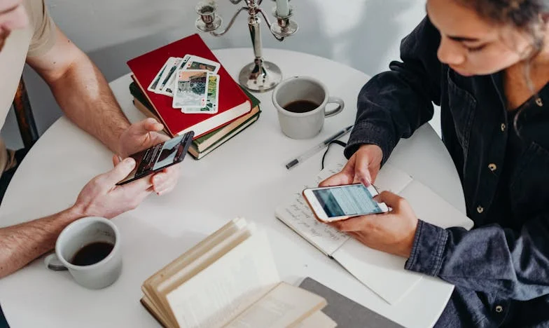 Hoe ik alles verloor en onverwacht werd gered door vreemden: mijn verhaal over hoop, verlies en onverwachte vriendschap
