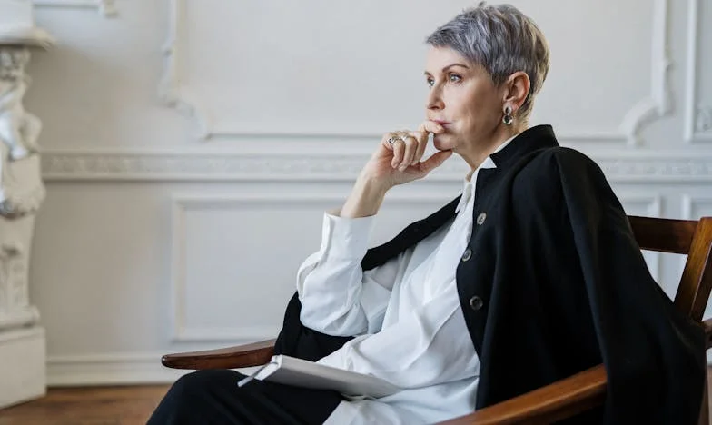 Wanneer het verleden onverwacht op de stoep staat: Mijn verhaal over verlies, verraad en hoop