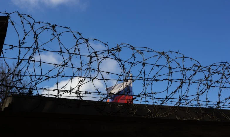 ‘Mam, teken voor mij’ – Het verhaal van een moeder verscheurd tussen liefde en waarheid