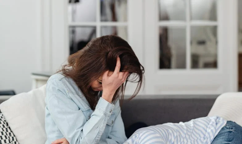 Tot Ze Hem Verlaat, Krijgt Ze Geen Cent Meer van Ons: Mijn Strijd om Mijn Dochter te Redden