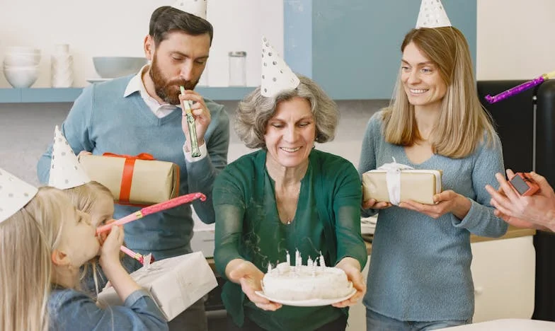 Bloed is niet altijd genoeg: Mijn verhaal over zusterlijke verraad en het uiteenvallen van ons gezin