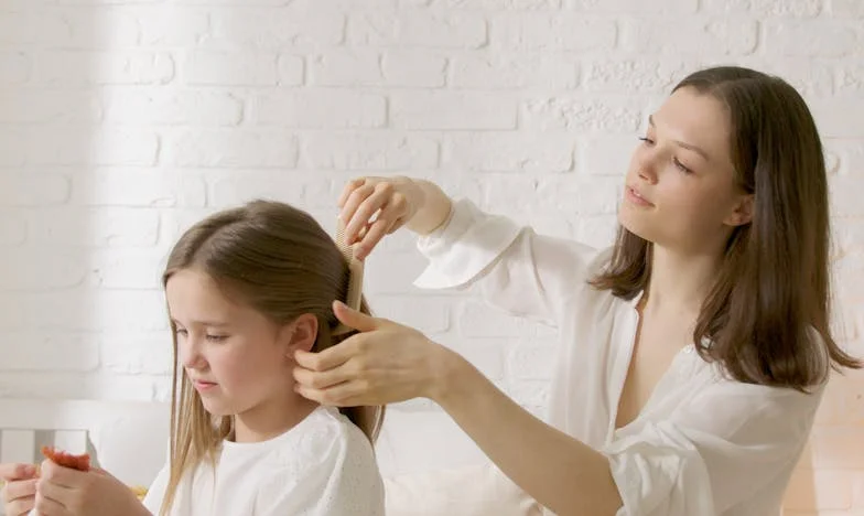 De Onzichtbare Jury: Mode, Oordeel en de Zoektocht naar Acceptatie