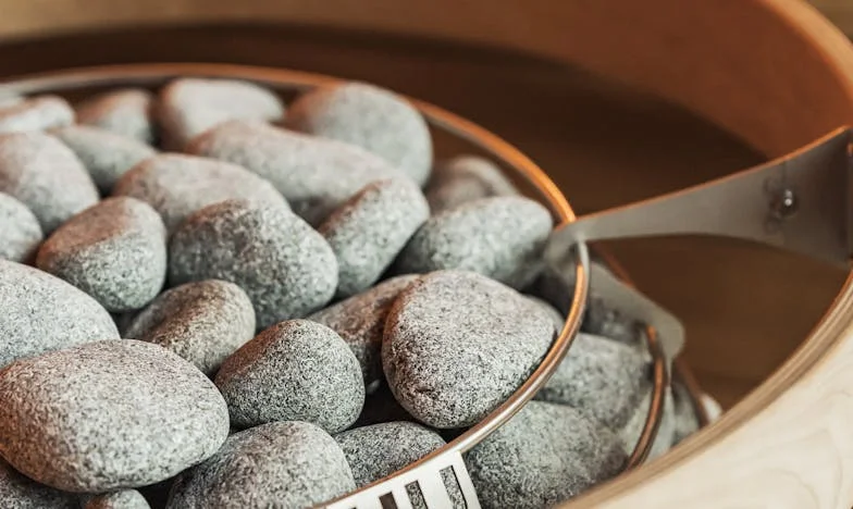 ‘Ik weet niet of je dochter me bedriegt, maar ik maak me zorgen om de kinderen’ – Mijn schoonzoon keek me recht aan toen hij het zei