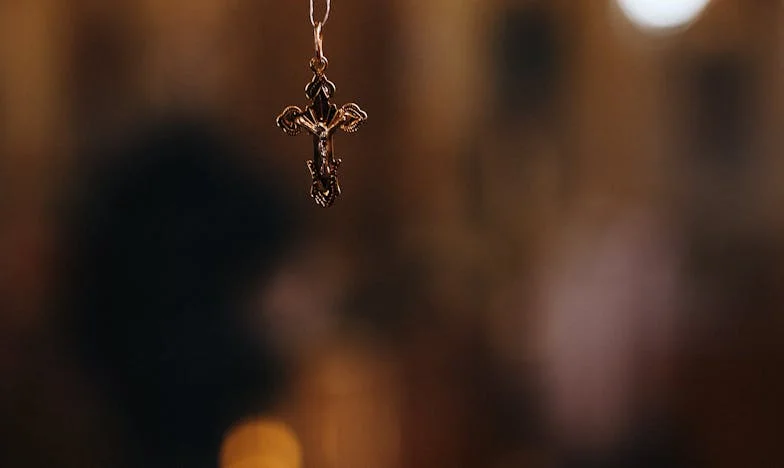 Ik kwam thuis van uitzending en vond mijn dochter in het varkenshok – wat daarna gebeurde veranderde alles