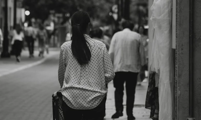 Onder één dak, zonder vrijheid: Mijn zoektocht naar mezelf