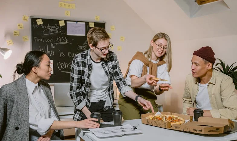 Chaos op het Kinderdagverblijf: De Onverwachte Ontslag van Juf Marleen