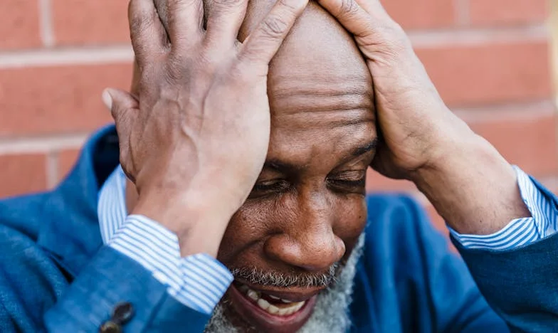 Overweldigd door het Leven: Hoe het Ouderschap Mijn Wereld Op z’n Kop Zet