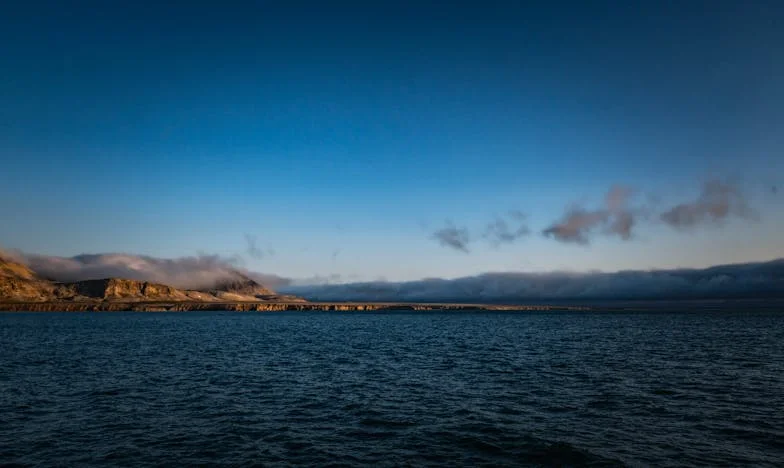 Alas rotas: el precio de un sueño