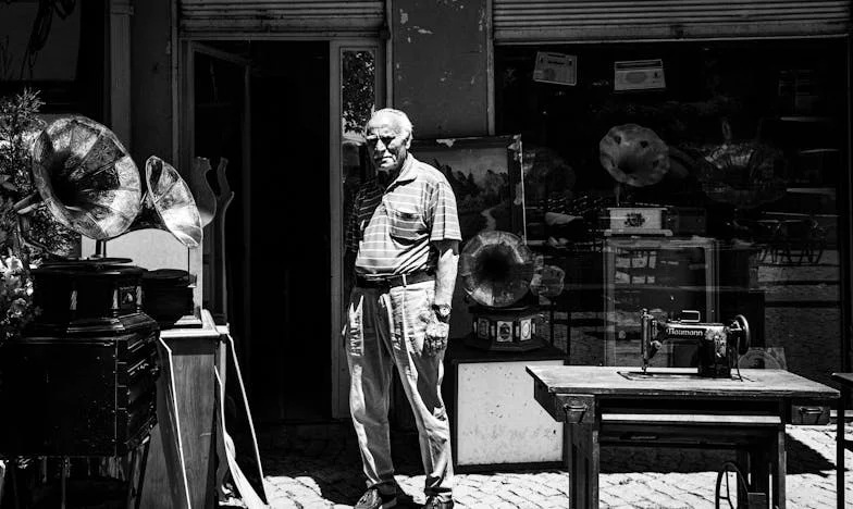 Cuando los hijos se van y el silencio pesa: la historia de Don Ernesto