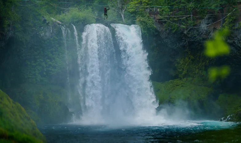 Después de Veinte Años: El Regreso de Ernesto y la Tormenta en Mi Hogar