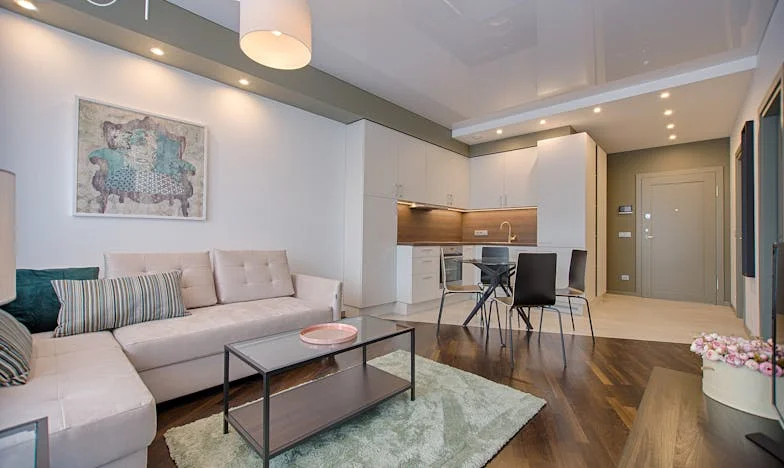 Entre el Amor y la Tormenta: Mi Vida en la Sombra de Otra Familia