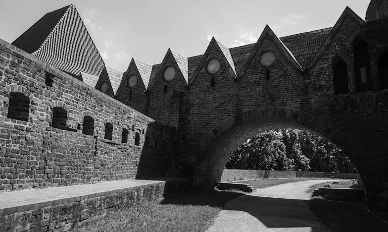 Lejos de Casa, Cerca del Dolor: Una Revelación Sobre la Familia a Distancia