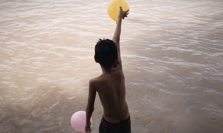 Bajo la sombra de su esposa: Encuentros secretos con mi hijo