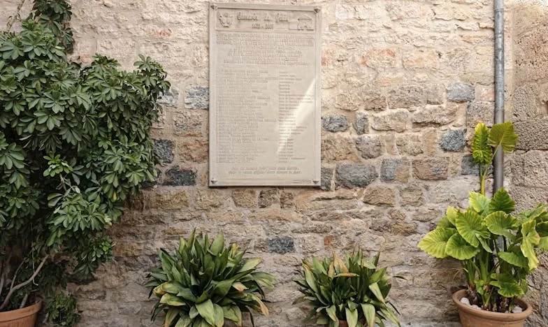 Cuando Mamá Tocó la Puerta: Entre el Pasado y el Presente