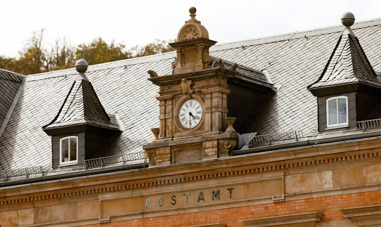 Entre el Silencio y el Dolor: Mi Vida Entre Sueños Rotos y Secretos Familiares