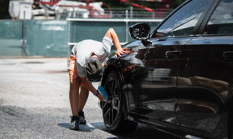 “¡Eres una floja!” — La visita de mi suegra que destrozó mi hogar