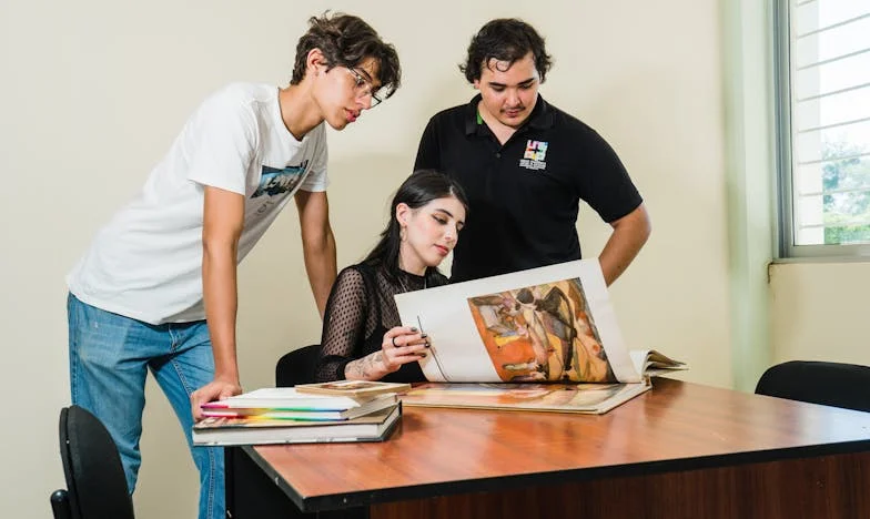 La doble vida de Julián: El secreto detrás de la sonrisa