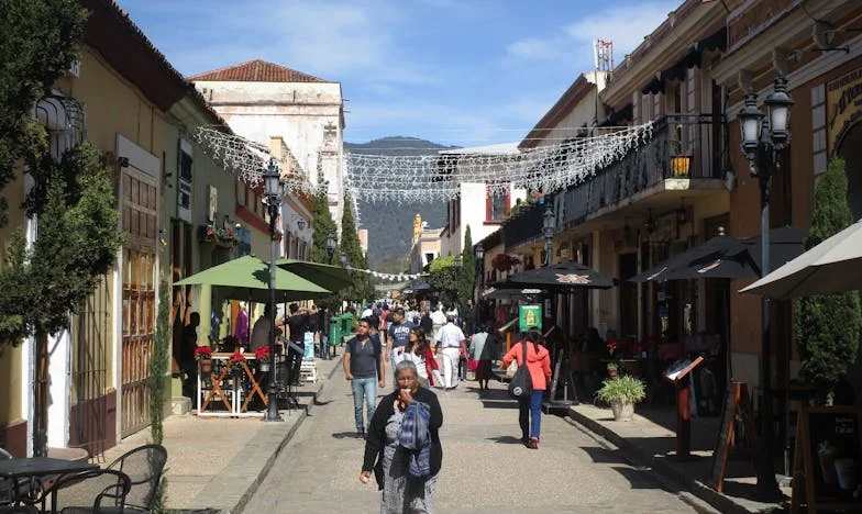 Las Llaves de la Discordia: Un Hogar Dividido