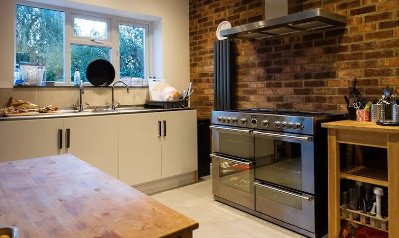 Puertas Cerradas: El Silencio de un Hijo