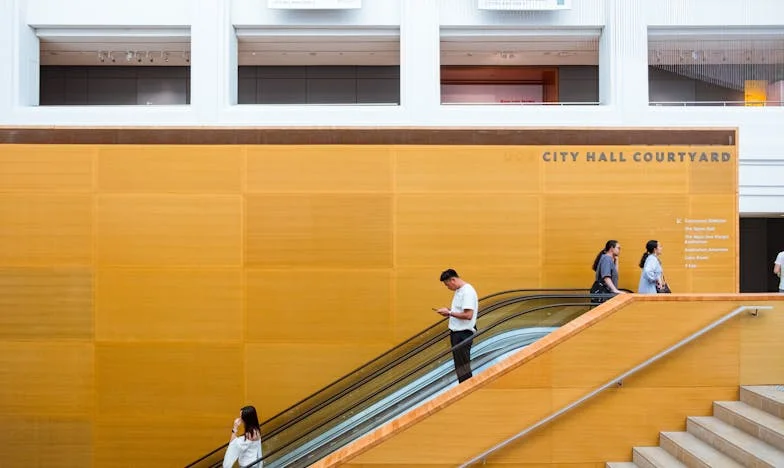Silencio en casa: cómo una máquina de coser cambió mi destino