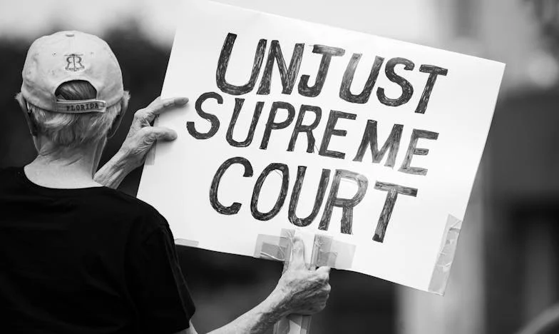 “Tienes un mes para irte de mi casa”: El día que mi suegra rompió mi hogar