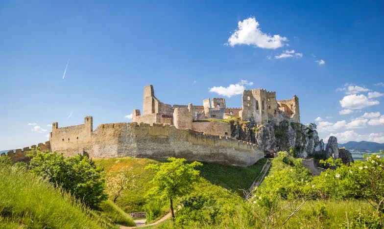 Doce Años Después: Cuando El Pasado Toca a Tu Puerta
