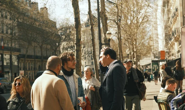 El destino escondido en una billetera perdida