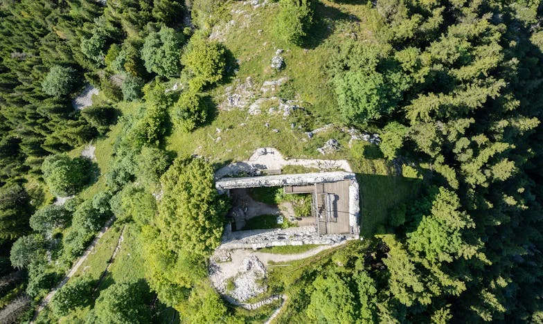 Hermanas: El Precio de la Ausencia