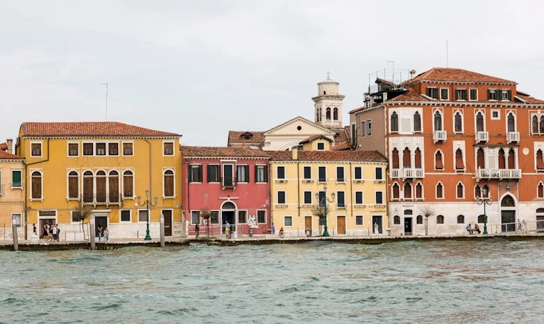 La vieja escoba y el silencio entre nosotras: Mi lucha por ser vista