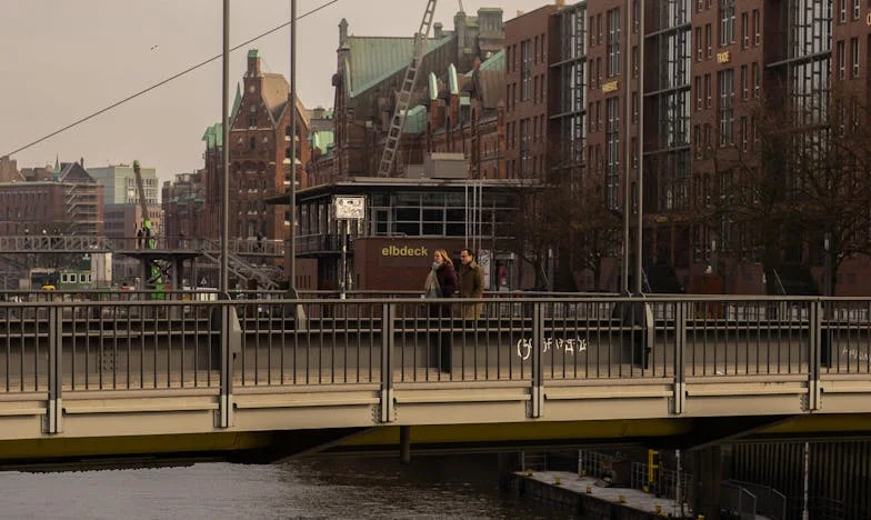 Mi hijo me ofreció dinero por limpiar su casa: ¿Amor de madre o humillación?