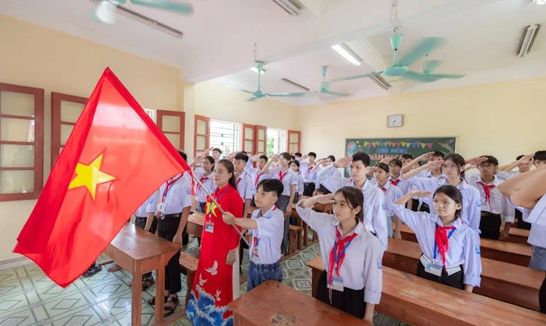 No como en las novelas, pero casi: la historia de Kinga en un pueblo latinoamericano