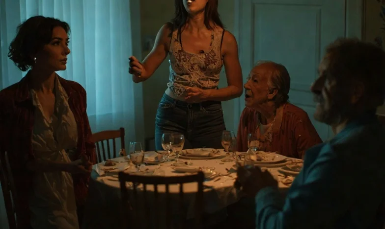 ¿Por qué debo vender nuestro hogar para complacer a tu familia?