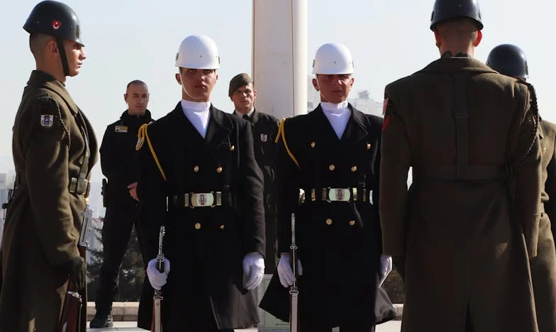 El Secreto de Santiago: Un Matrimonio en la Sombra