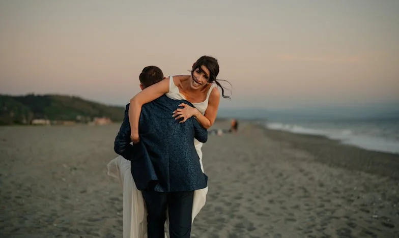Nunca Llegué al Altar: Mientras Planeábamos la Boda, Él y Su Madre Escondían un Secreto