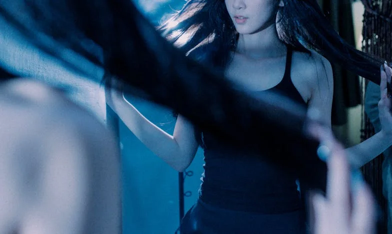 “Tú tienes dinero, paga la boda de tu hermana” – Un drama familiar latinoamericano