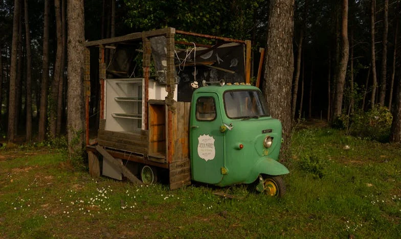 Después de la boda, descubrí que mi esposo solo escucha a su madre: el precio de callar por amor