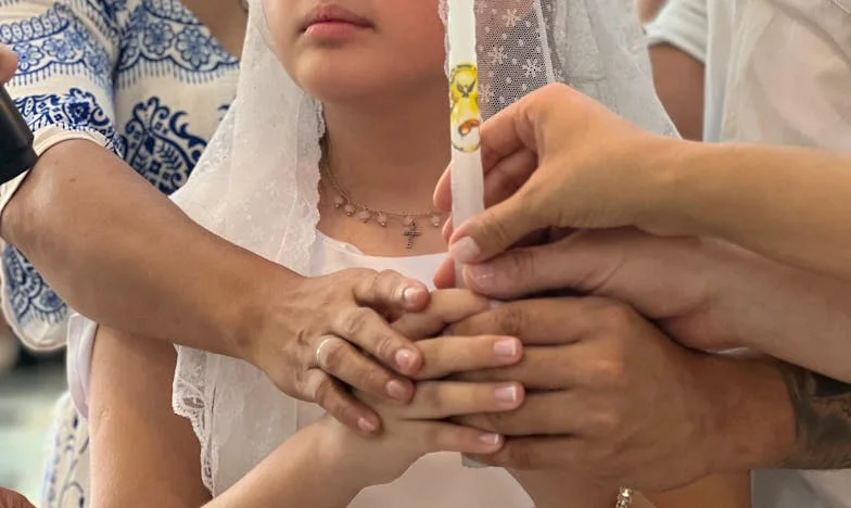 Mi hijo no será un mandilón: Un té familiar lleno de silencios rotos