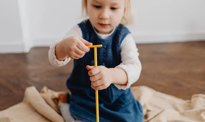 El Secreto de la Maestra Lucía: Un Torbellino en el Jardín Infantil