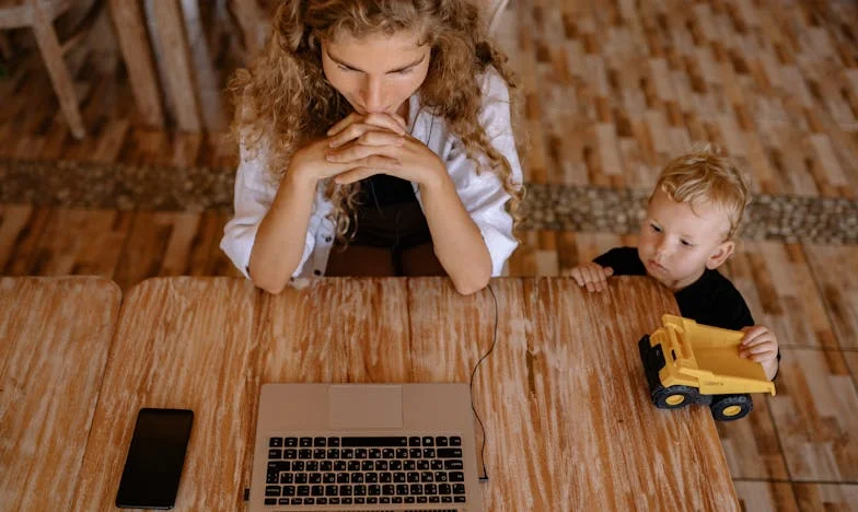 Me desmayé delante de toda mi familia porque mi marido me dejó sola con nuestro hijo – ¿Es este el final de nuestro matrimonio?