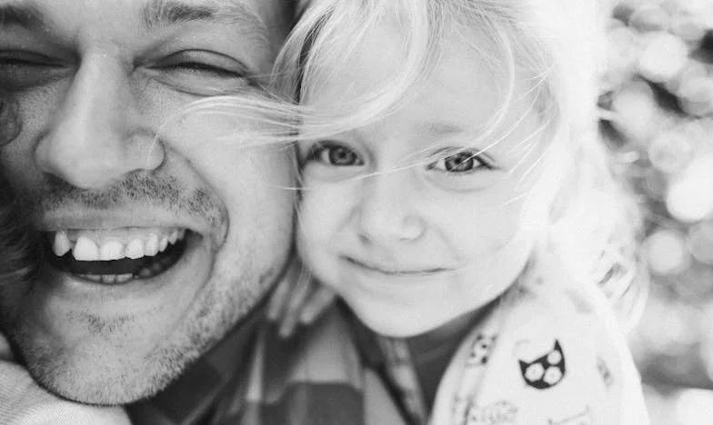 Padre solo en la tormenta: La noche que lo cambió todo